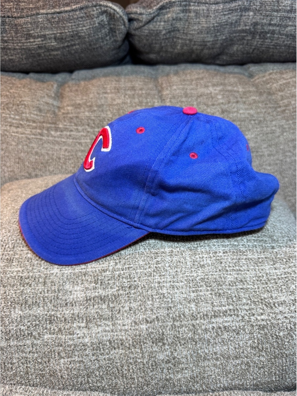 Chicago Cubs Fan Favorite Adjustable Baseball Hat Cap Blue Red - Picture 3 of 11